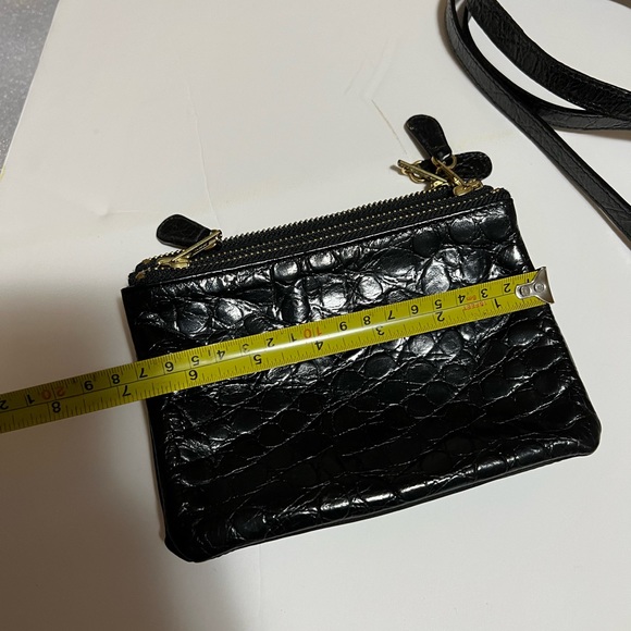 Neiman Marcus Sling pouch - Picture 6 of 8